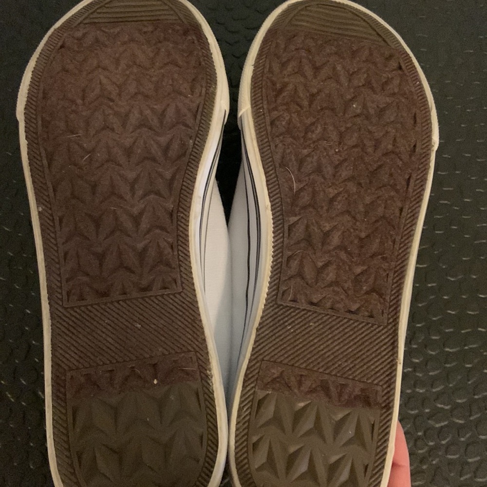 Shoes - Picture 6 of 6